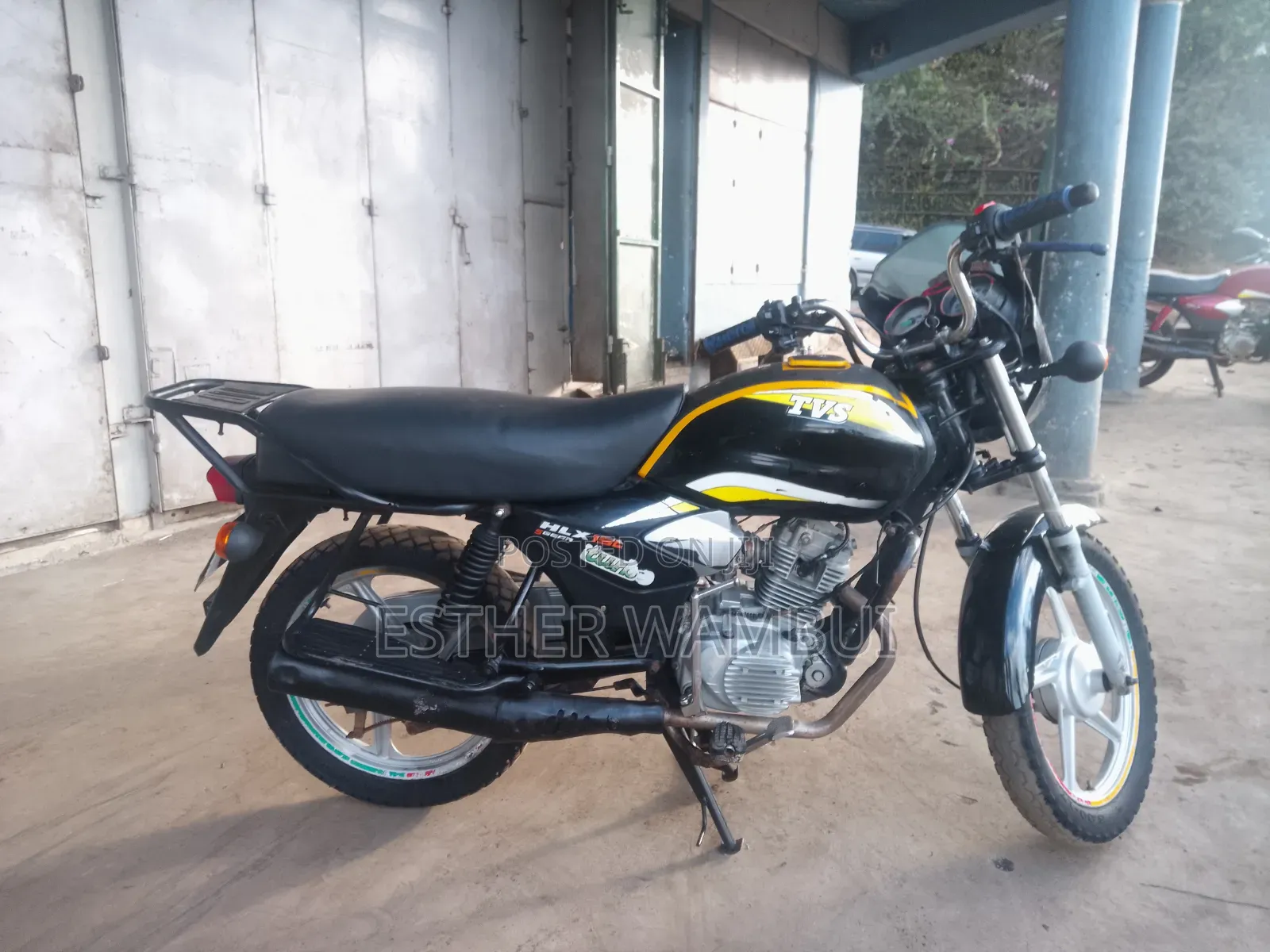 TVS HLX Plus ES 2025 Black