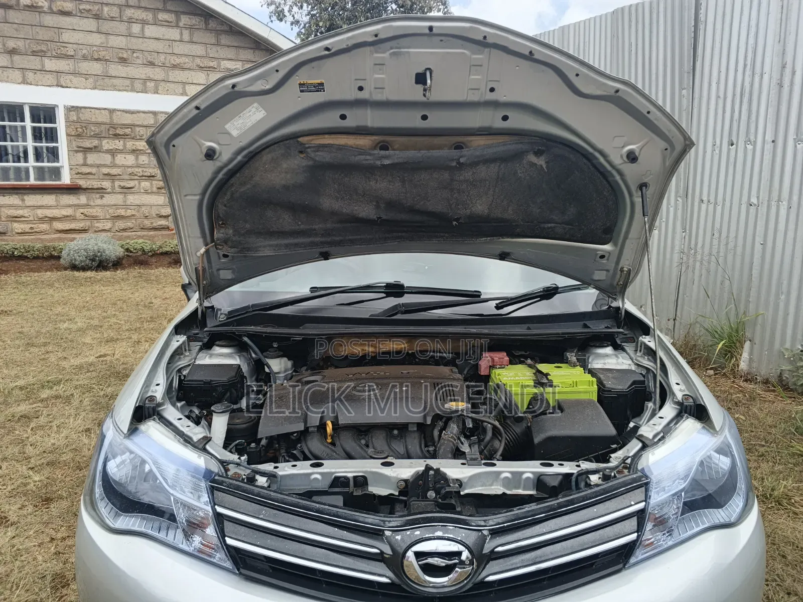 Toyota Axio 1.5 G 2WD 2012 Silver