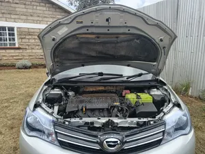 Toyota Axio 1.5 G 2WD 2012 Silver