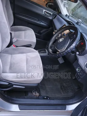 Toyota Axio 1.5 G 2WD 2012 Silver