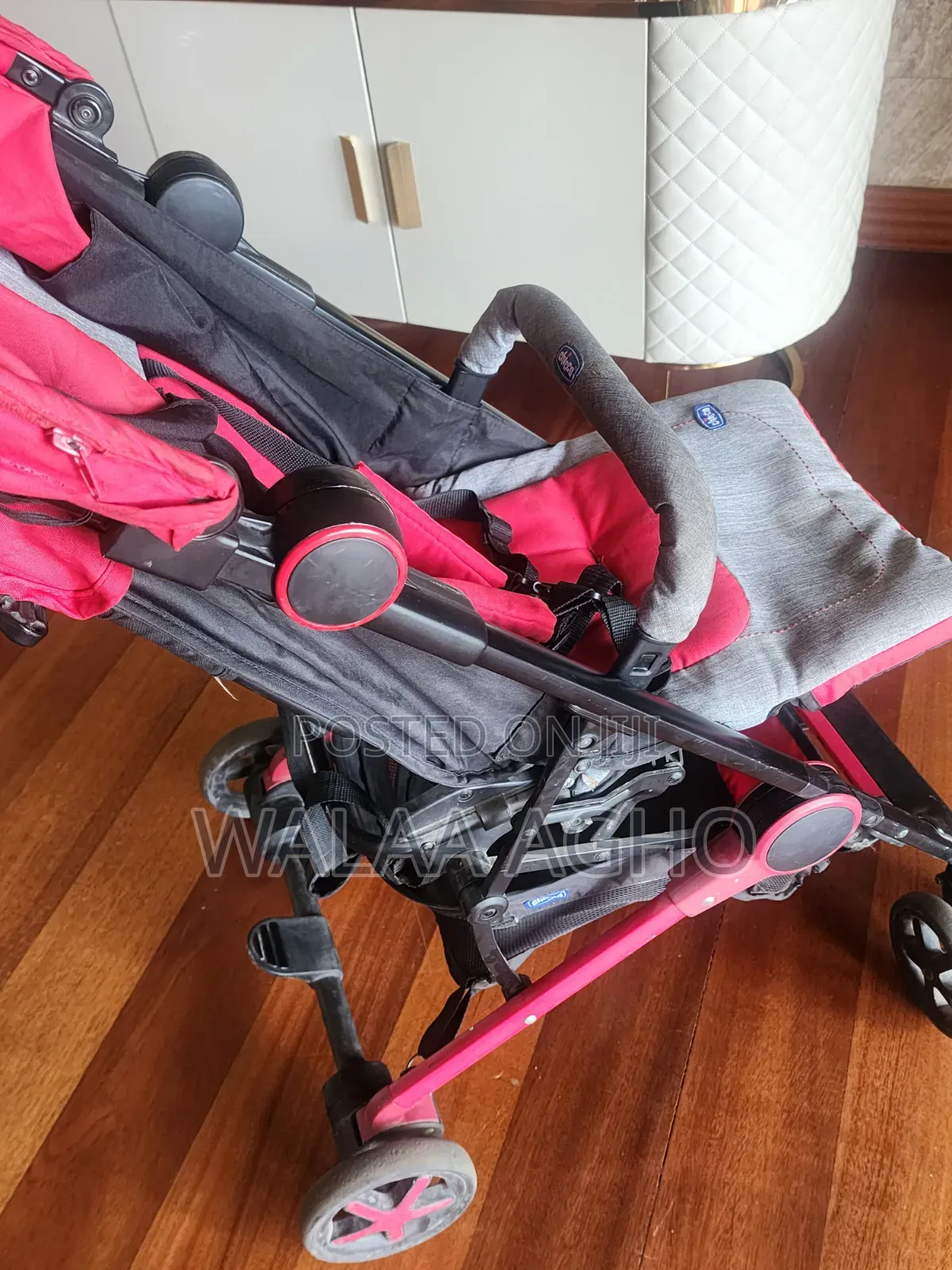 A Strong and Light Stroller for Transportation and Airplanes