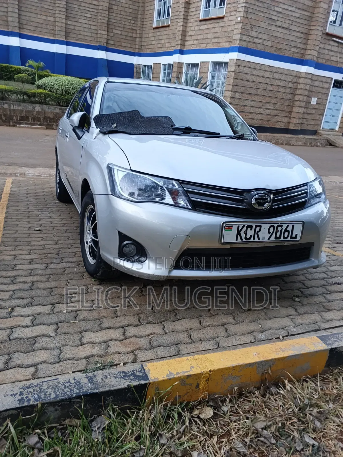 Toyota Axio 1.5 G 2WD 2012 Silver
