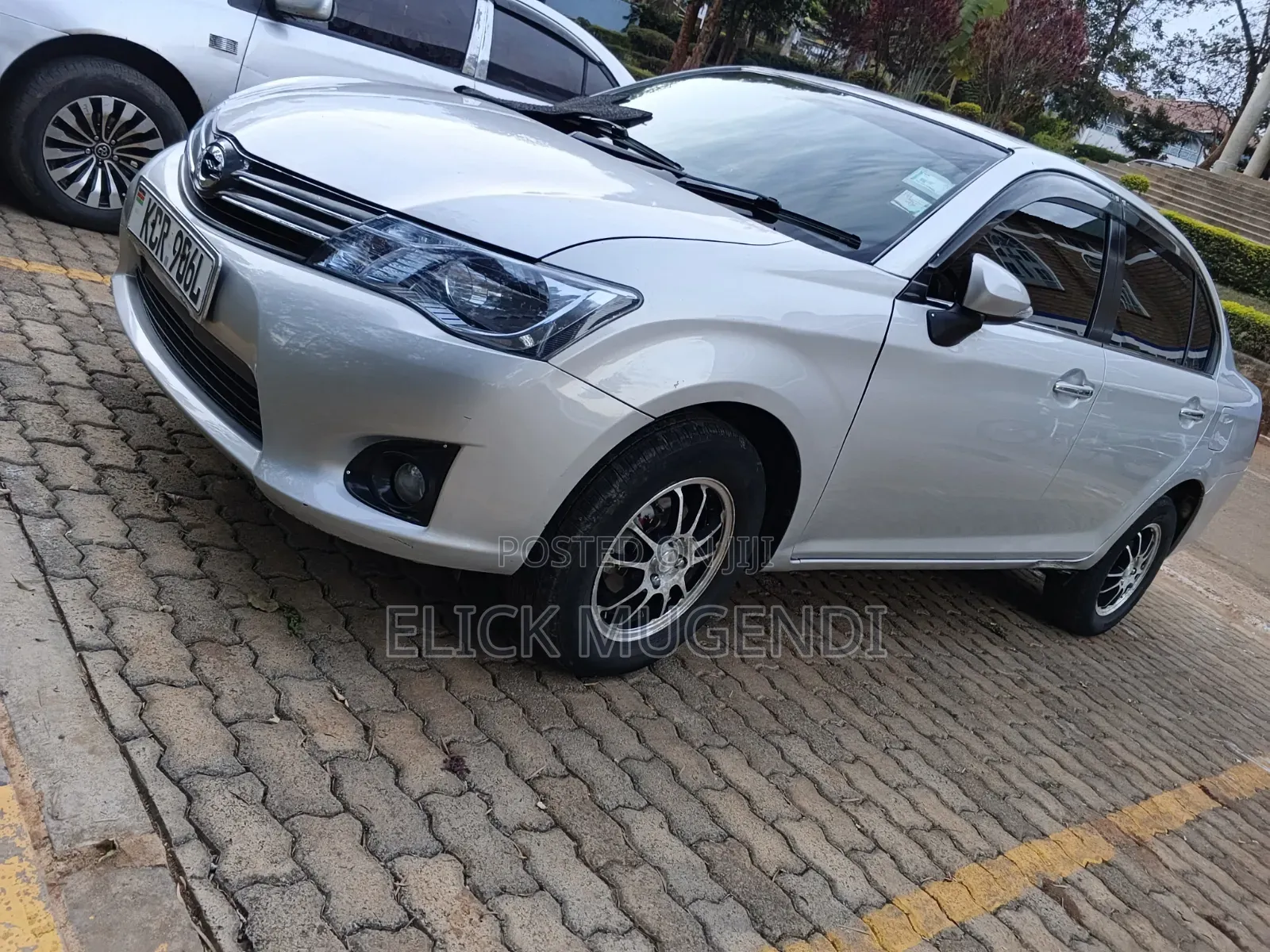 Toyota Axio 1.5 G 2WD 2012 Silver