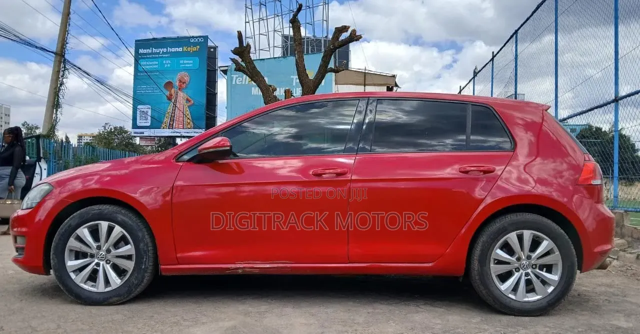 Volkswagen Golf 2015 Red