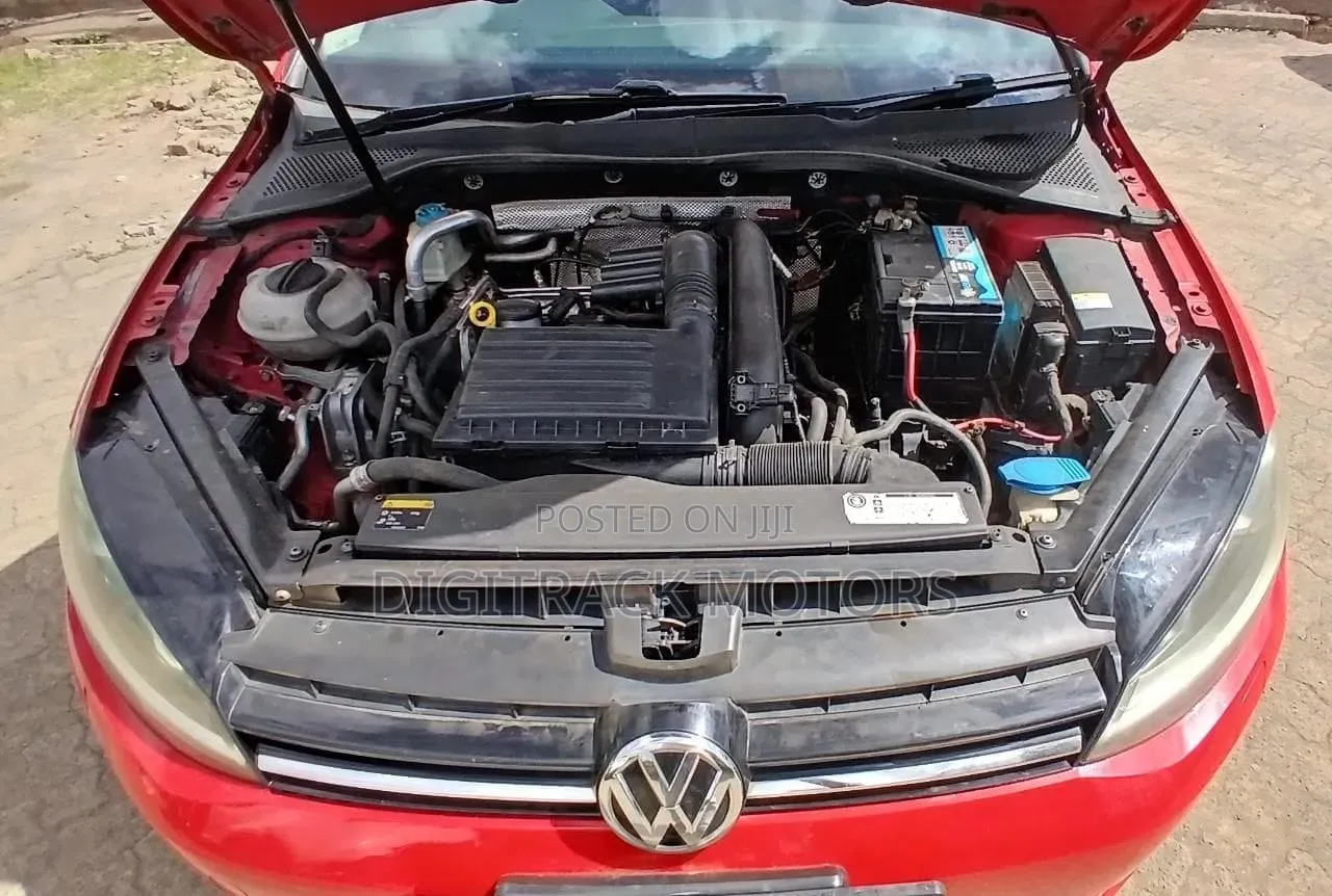 Volkswagen Golf 2015 Red