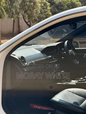 Mercedes-Benz C200 2012 White