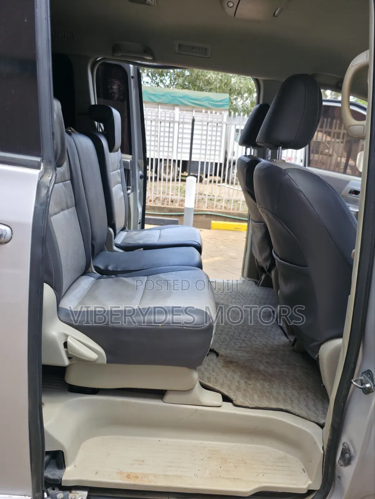 Toyota Noah 2008 Silver