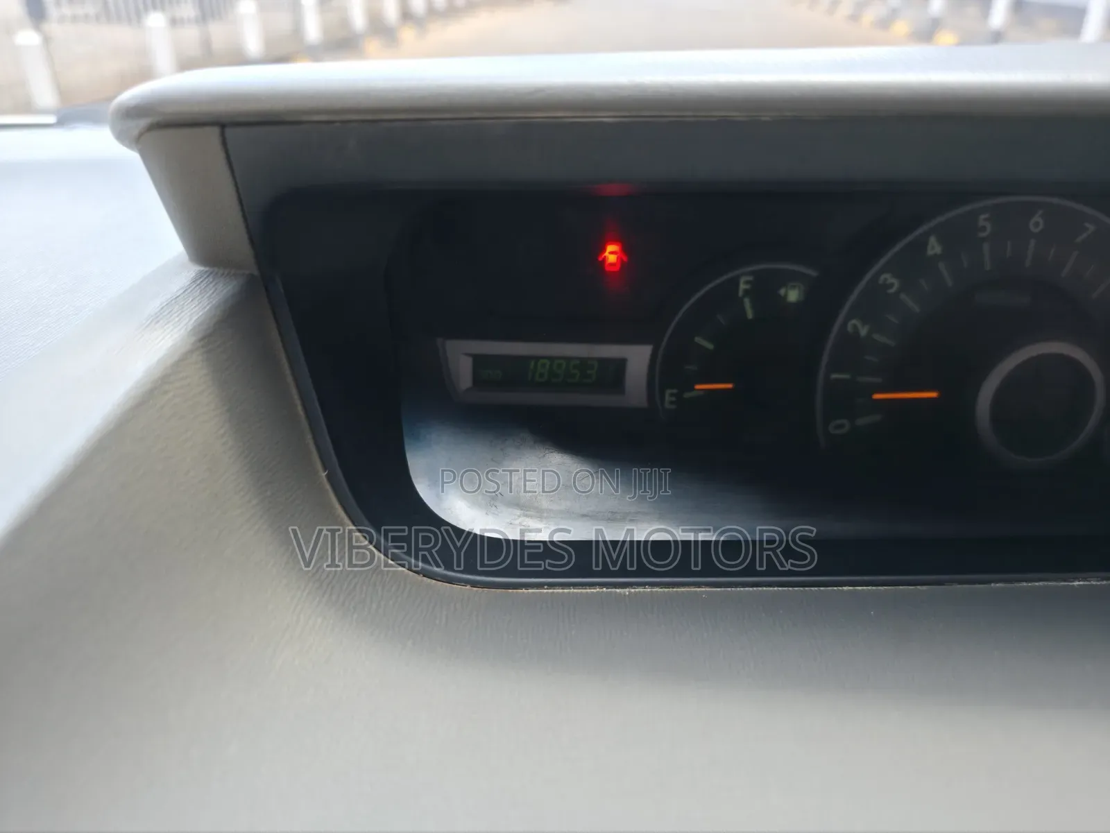 Toyota Noah 2008 Silver