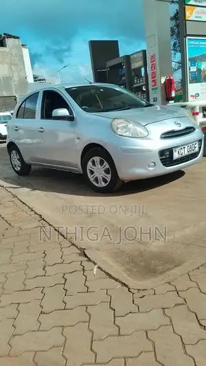 Nissan March 2012 Silver
