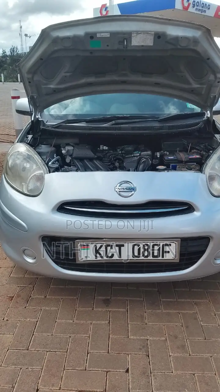 Nissan March 2012 Silver