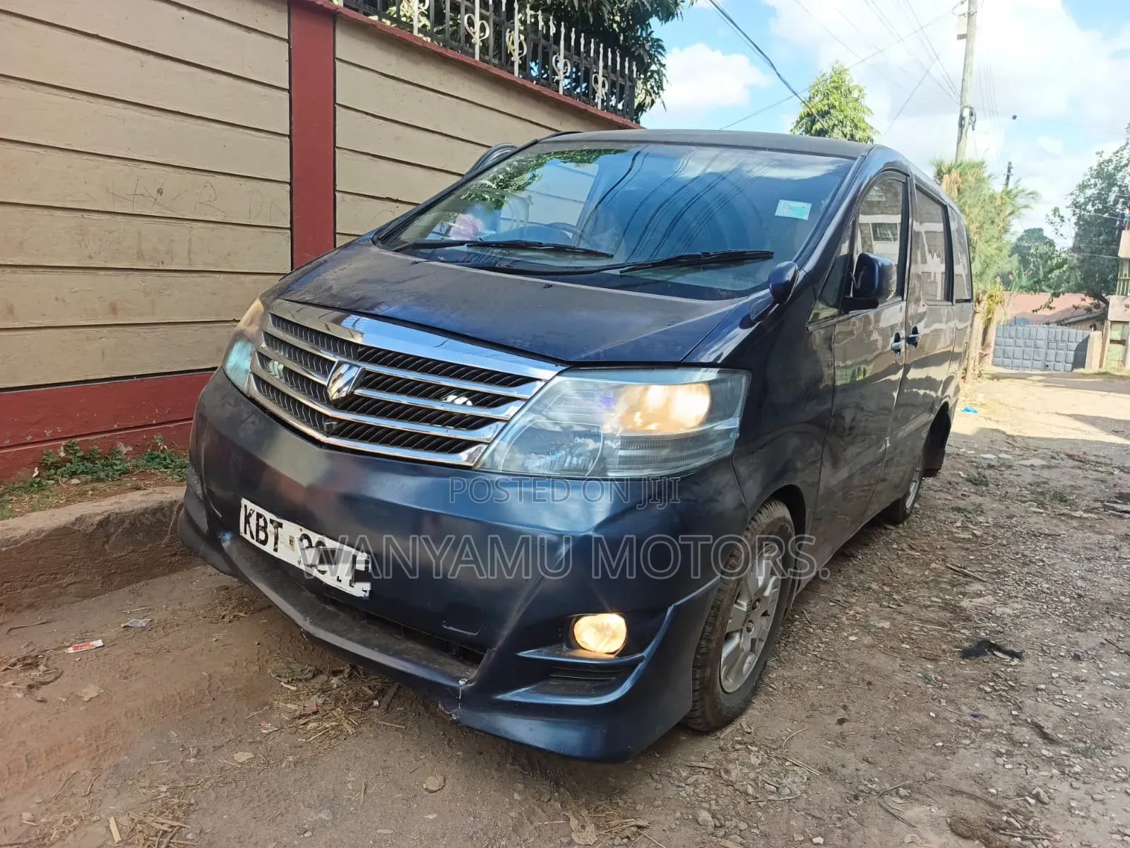 Toyota Alphard 2004 Blue