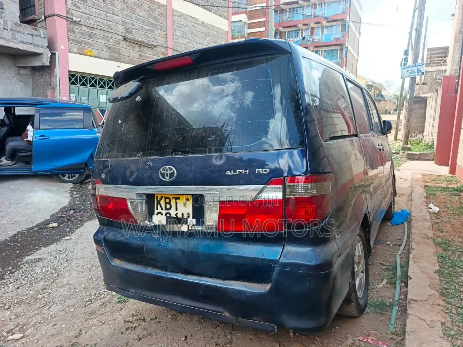 Toyota Alphard 2004 Blue