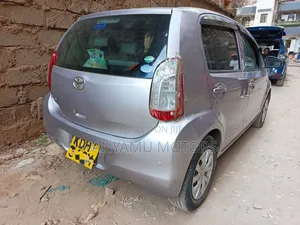Toyota Passo 2014 Silver