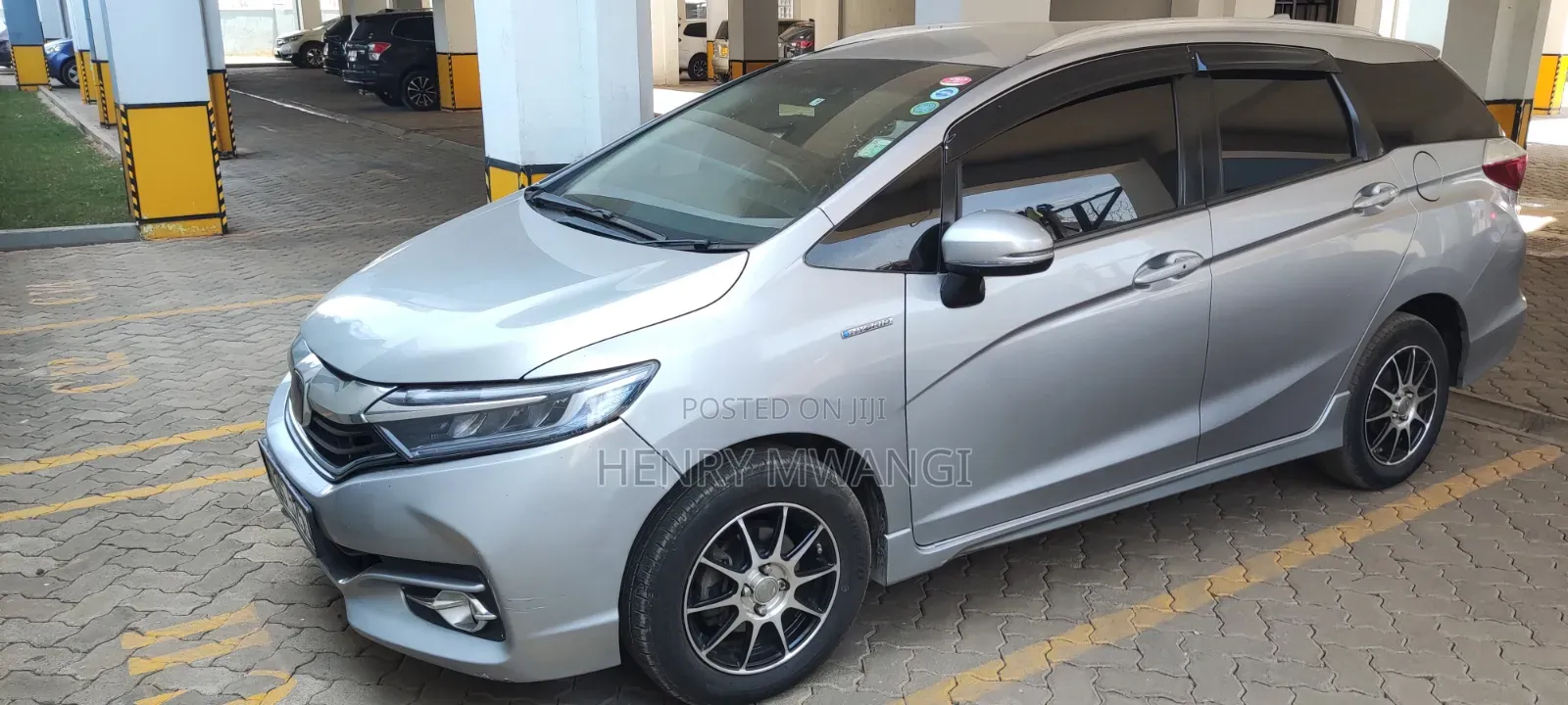 Honda Shuttle 1.5 Hybrid 2WD 2017 Silver
