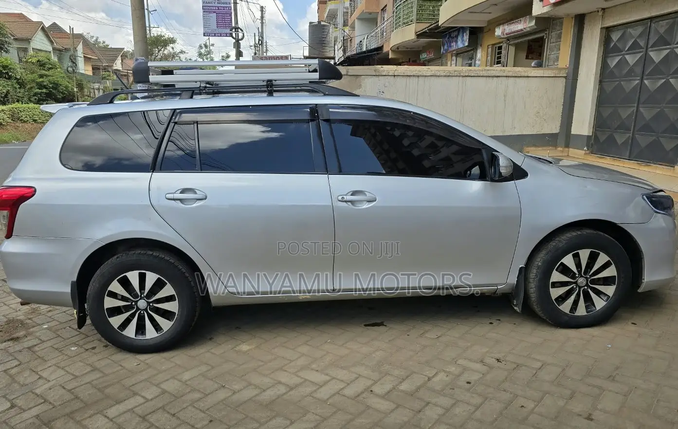 Toyota Corolla Fielder 2011 Silver
