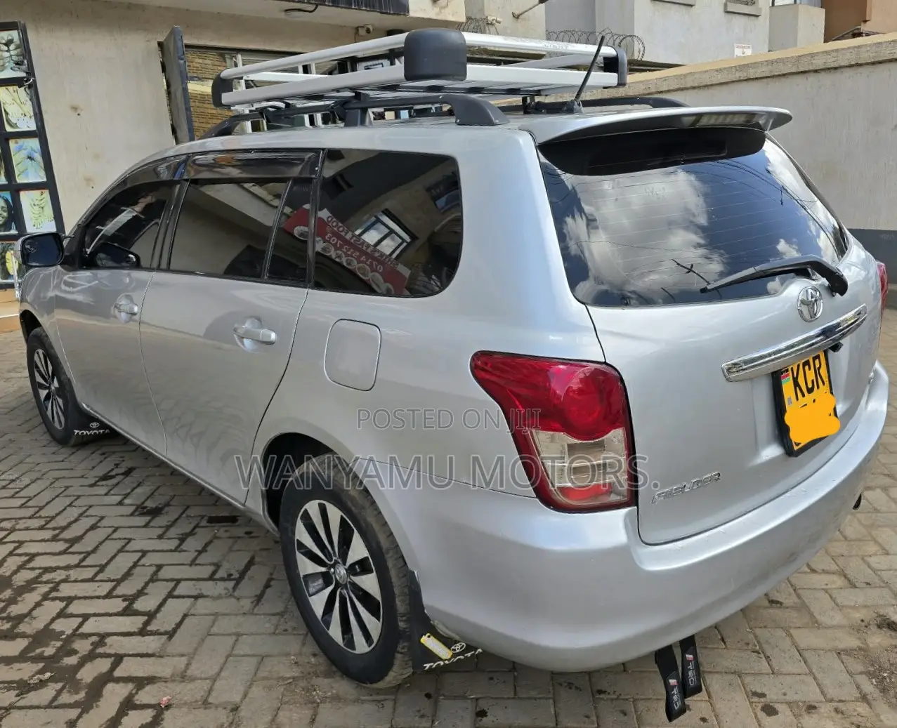 Toyota Corolla Fielder 2011 Silver