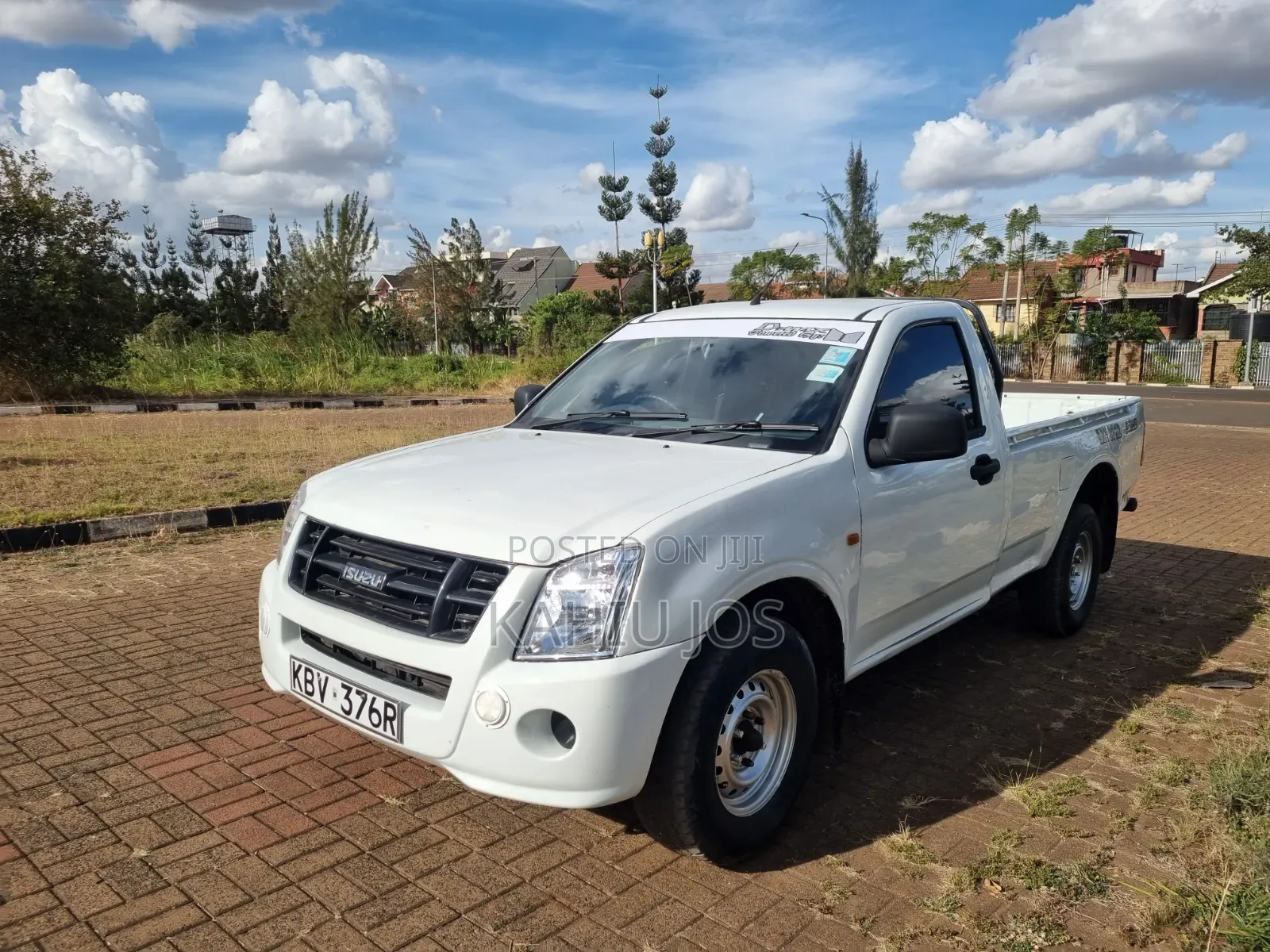 Isuzu D-MAX 2013 White
