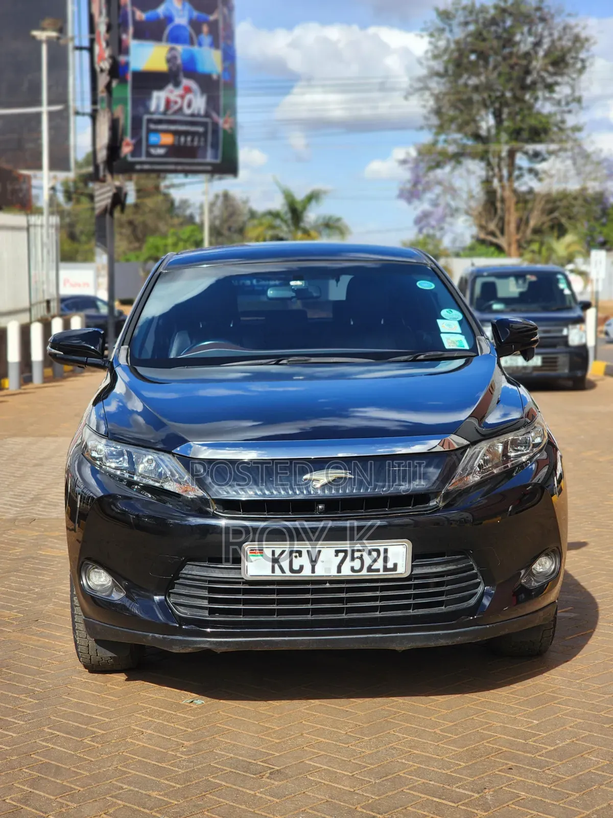 Toyota Harrier 2.0 2014 Black
