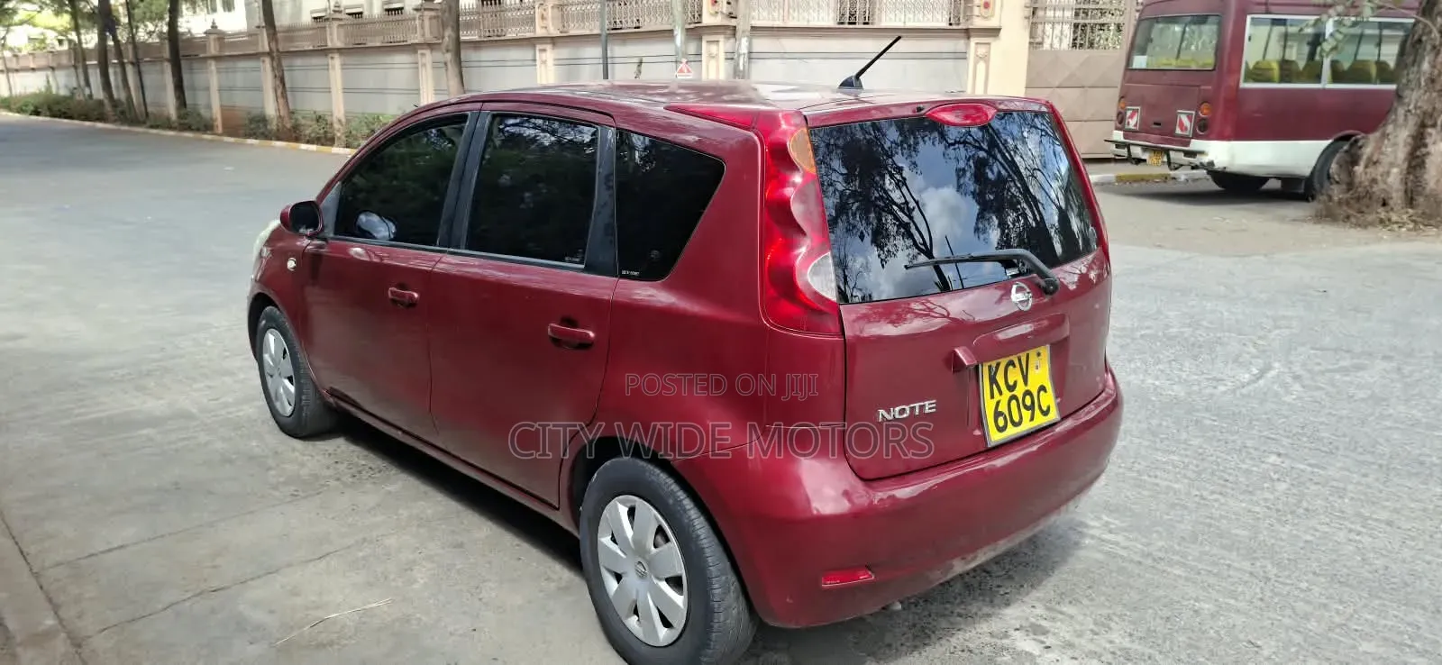 Nissan Note 2012 Red