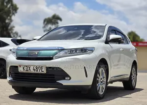 Toyota Harrier 2.0 4WD 2019 White