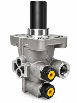 Brake Master Cylinder for Isuzu ELF | Toyota Dyna With Sensor