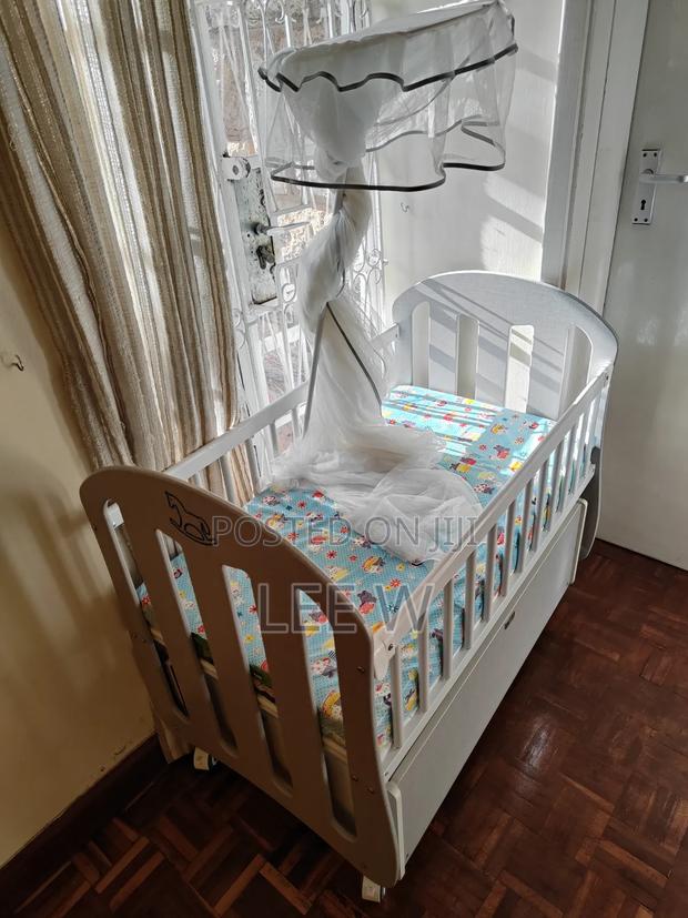 Rocking Baby Cot - thumbnail 2