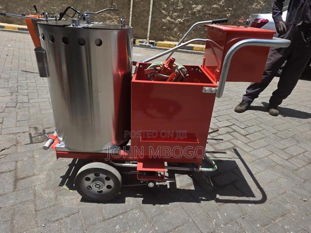 Thermoplastic Road Marking Machine - thumbnail 2