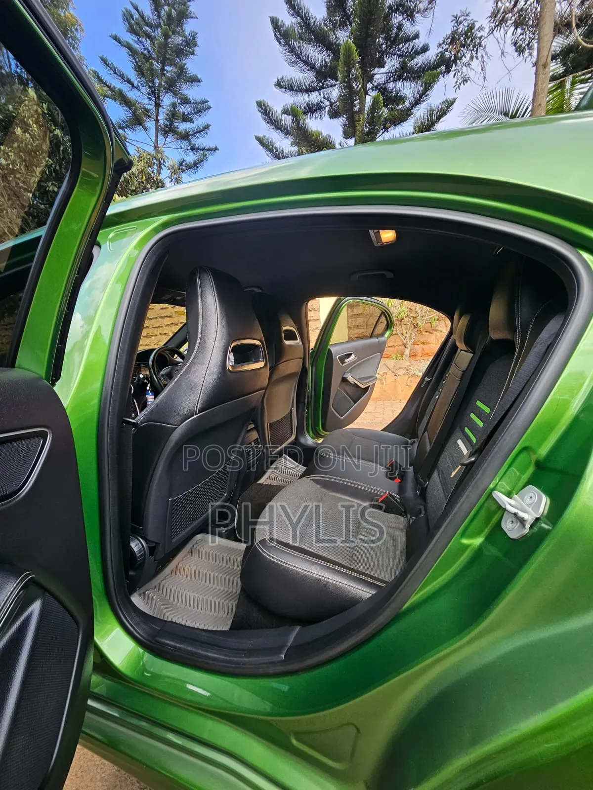 Mercedes-Benz A-Class 2016 Green