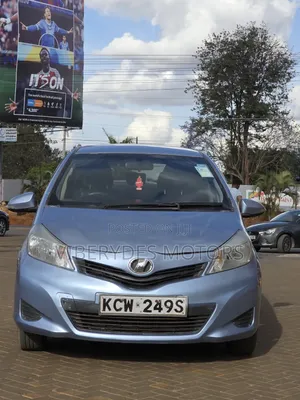 Toyota Vitz 2013 Blue