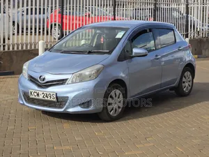 Toyota Vitz 2013 Blue
