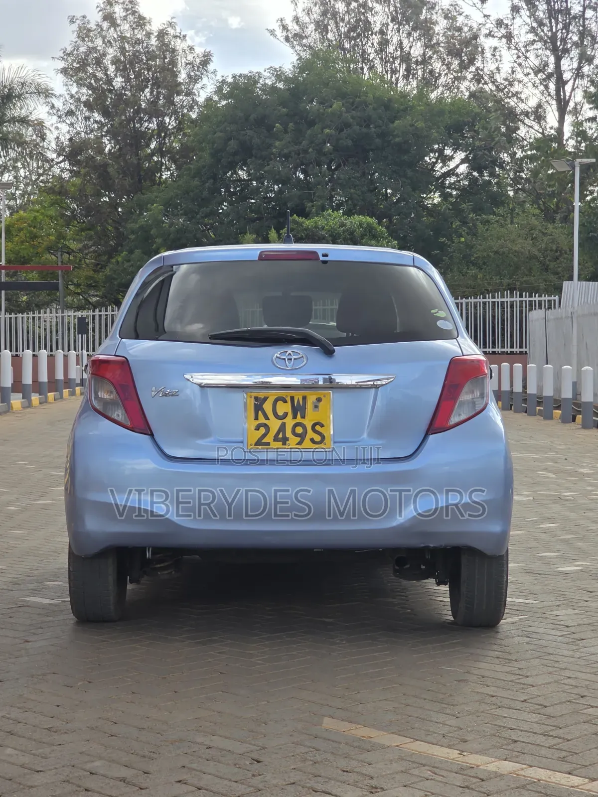 Toyota Vitz 2013 Blue