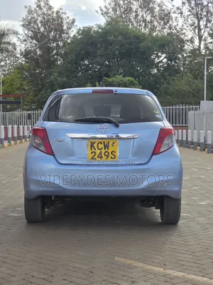 Toyota Vitz 2013 Blue