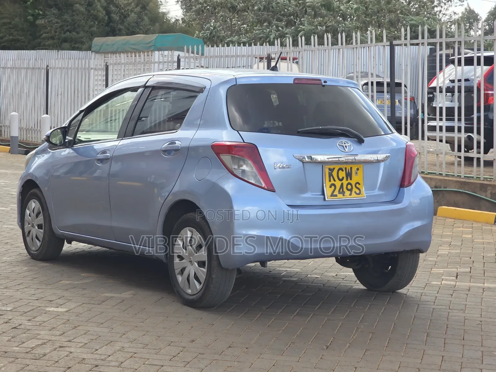 Toyota Vitz 2013 Blue