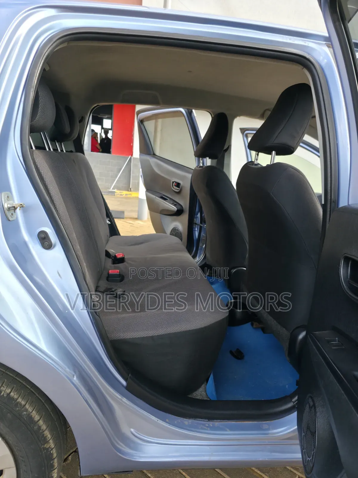 Toyota Vitz 2013 Blue