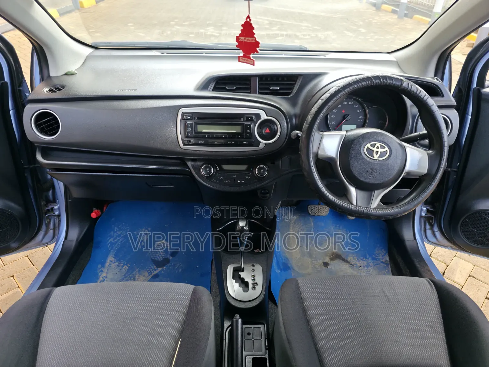 Toyota Vitz 2013 Blue