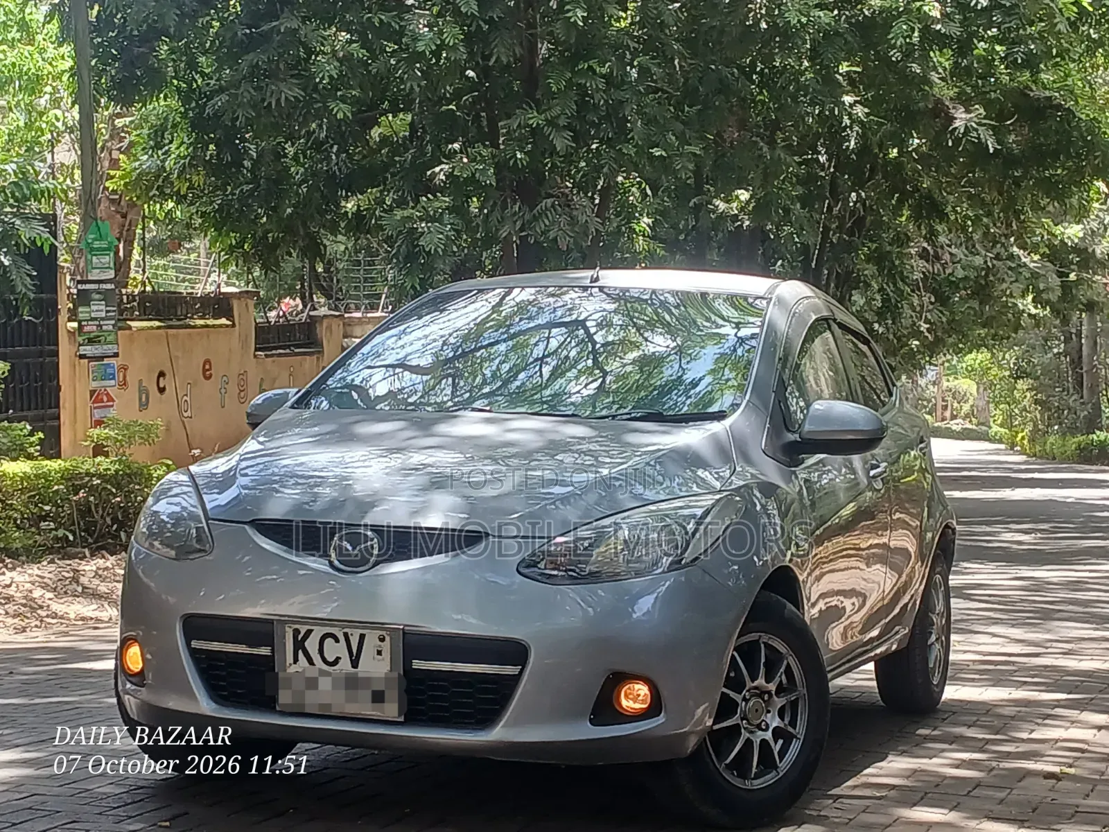 Mazda Demio 2012 Gray