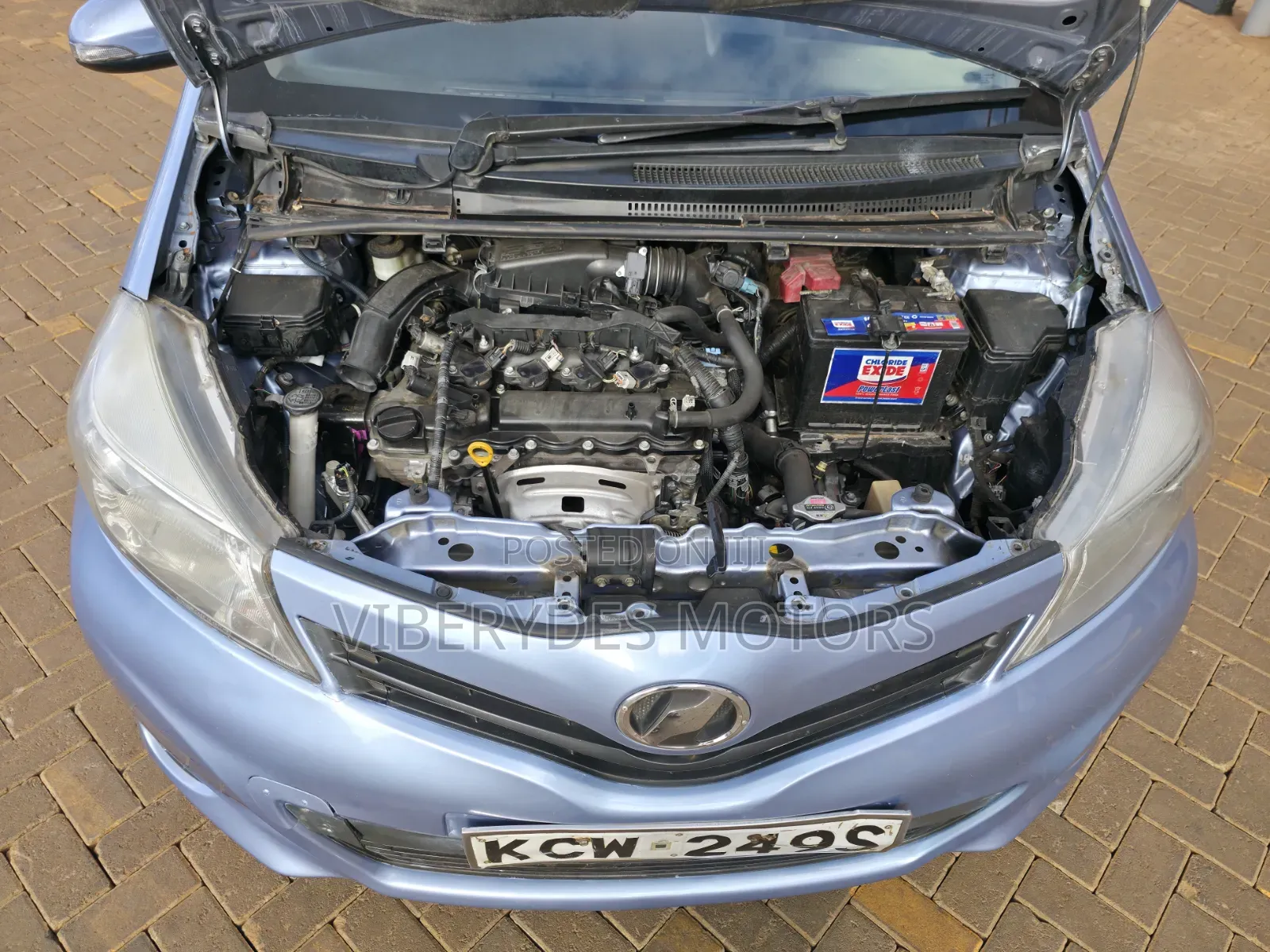 Toyota Vitz 2013 Blue
