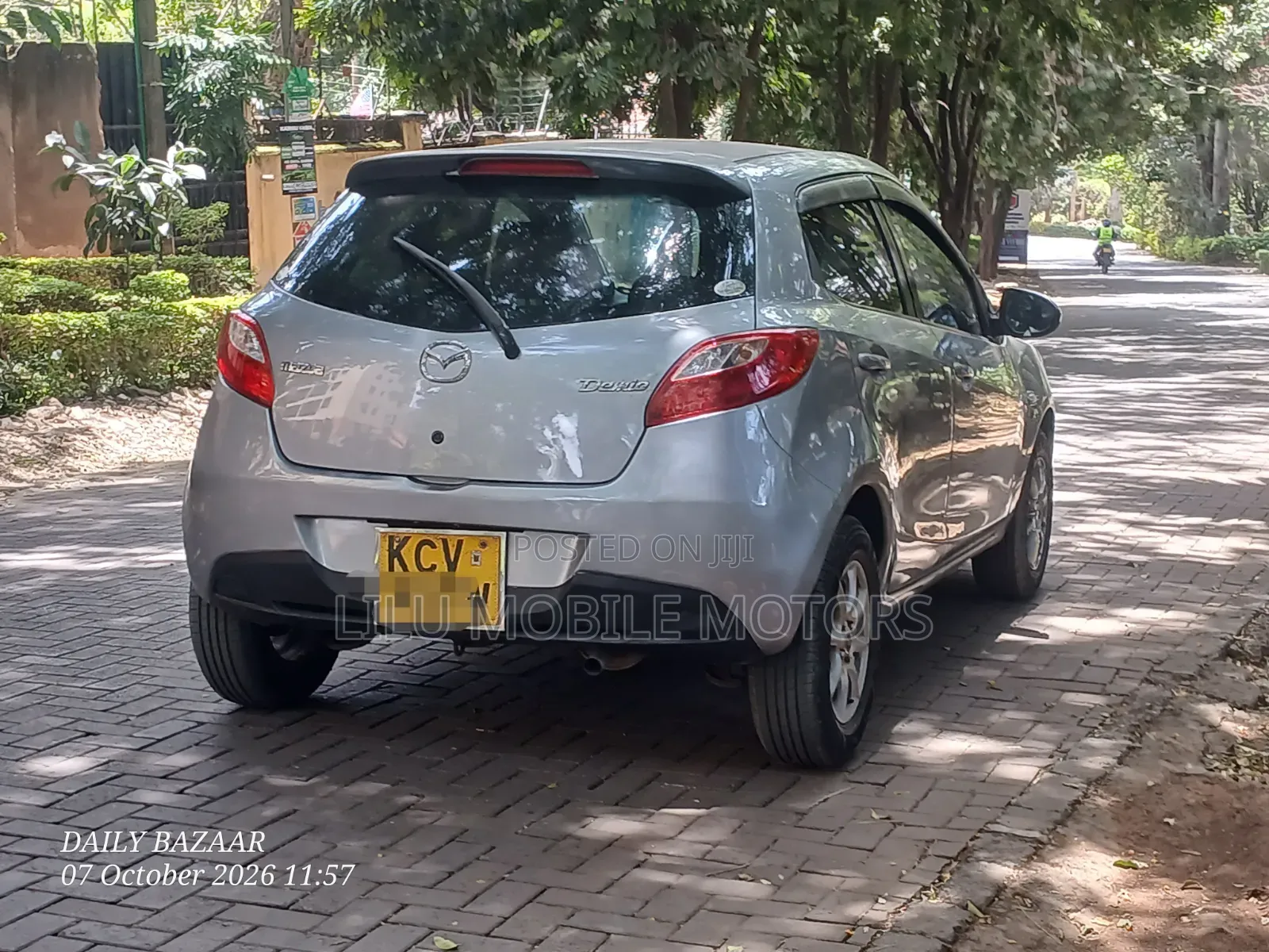 Mazda Demio 2012 Gray