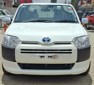 Toyota Succeed 2019 White