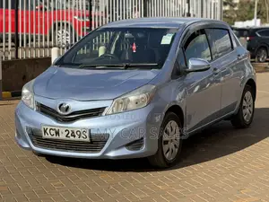 Toyota Vitz 2013 Blue