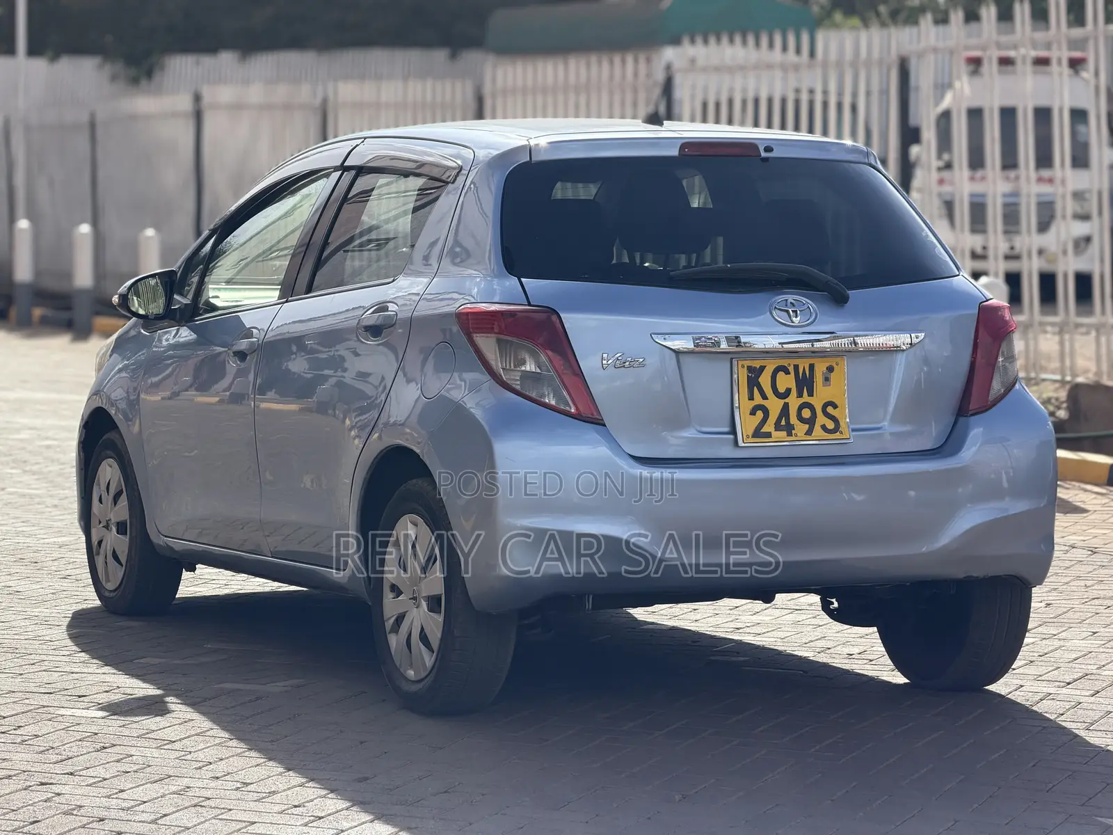 Toyota Vitz 2013 Blue