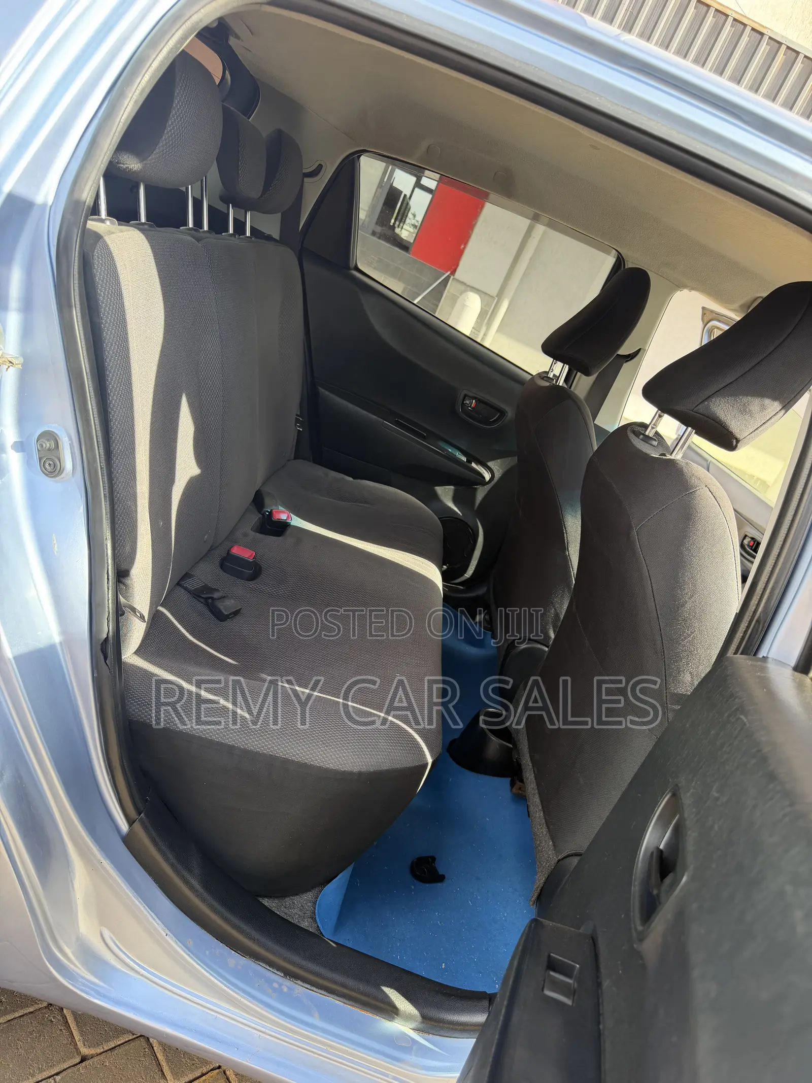 Toyota Vitz 2013 Blue