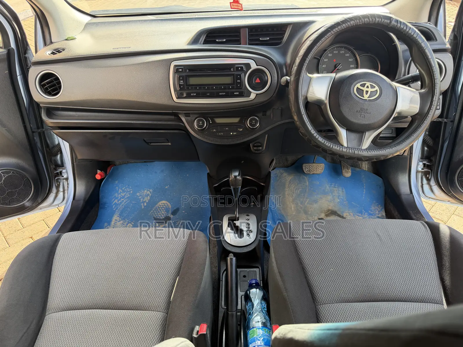 Toyota Vitz 2013 Blue