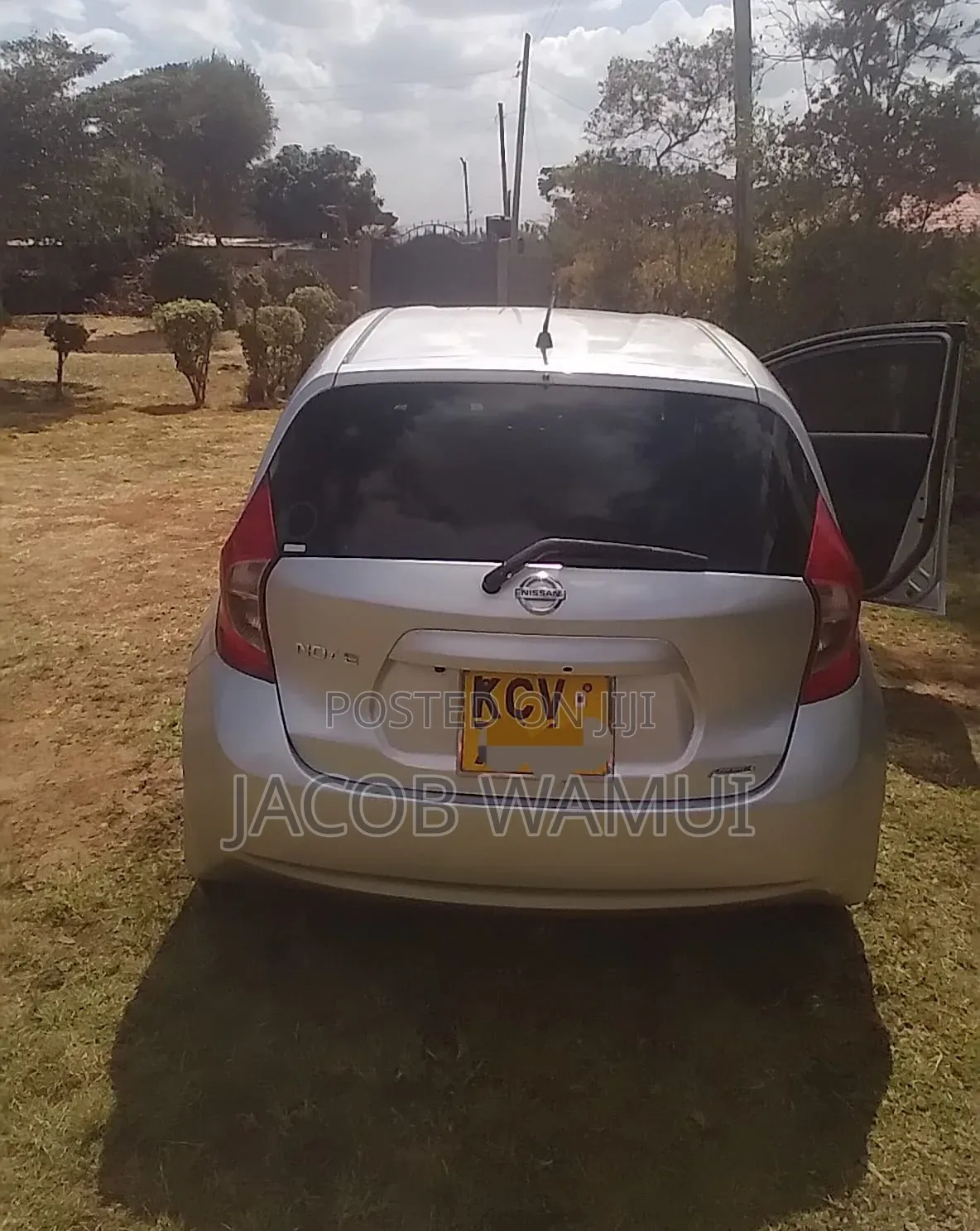Nissan Note 2012 Silver
