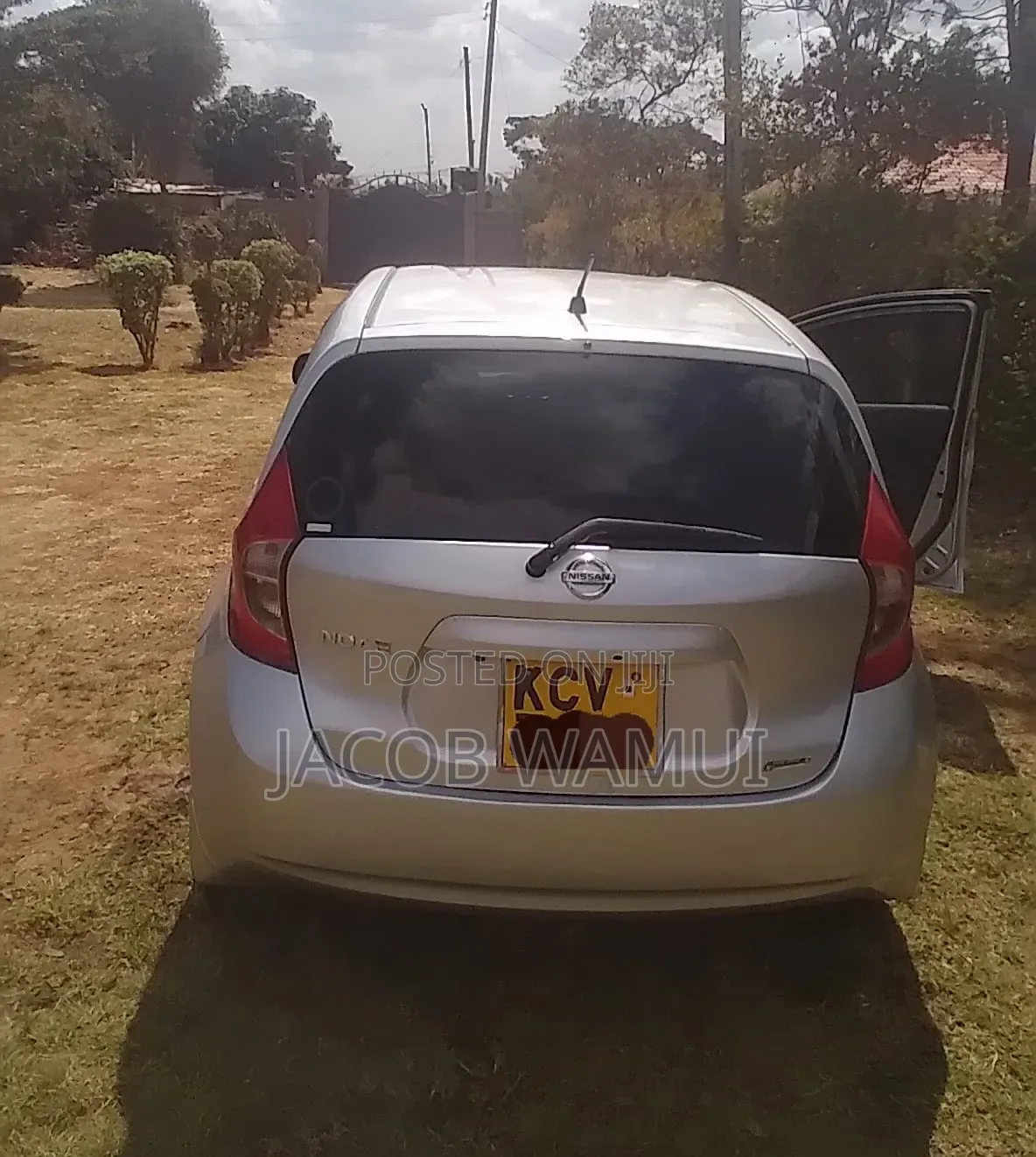 Nissan Note 2012 Silver