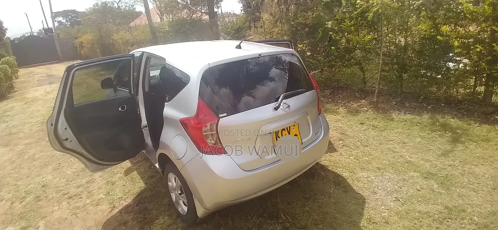Nissan Note 2012 Silver