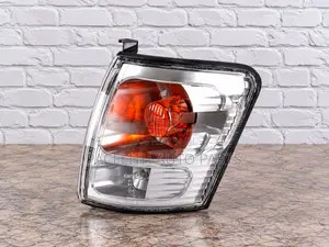 Casp Corner Lamp / Light Toyota Hilux Kdn165 Clear 2001/2002/2003/2004