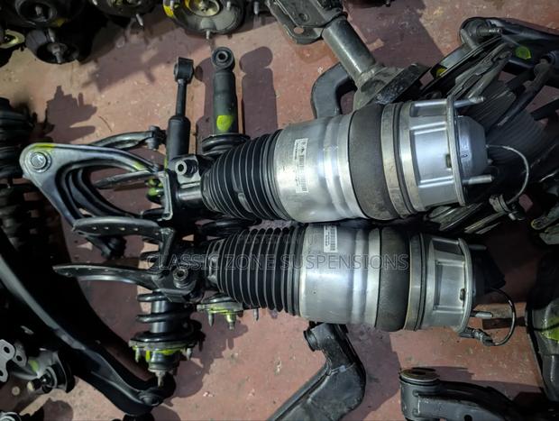 Volkswagen Tuareg Airmatic Shock Absorbers.