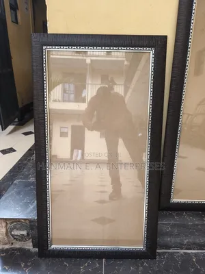 Wall Hanging & Picture Frames