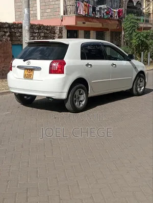 Toyota Corolla RunX 2004 White